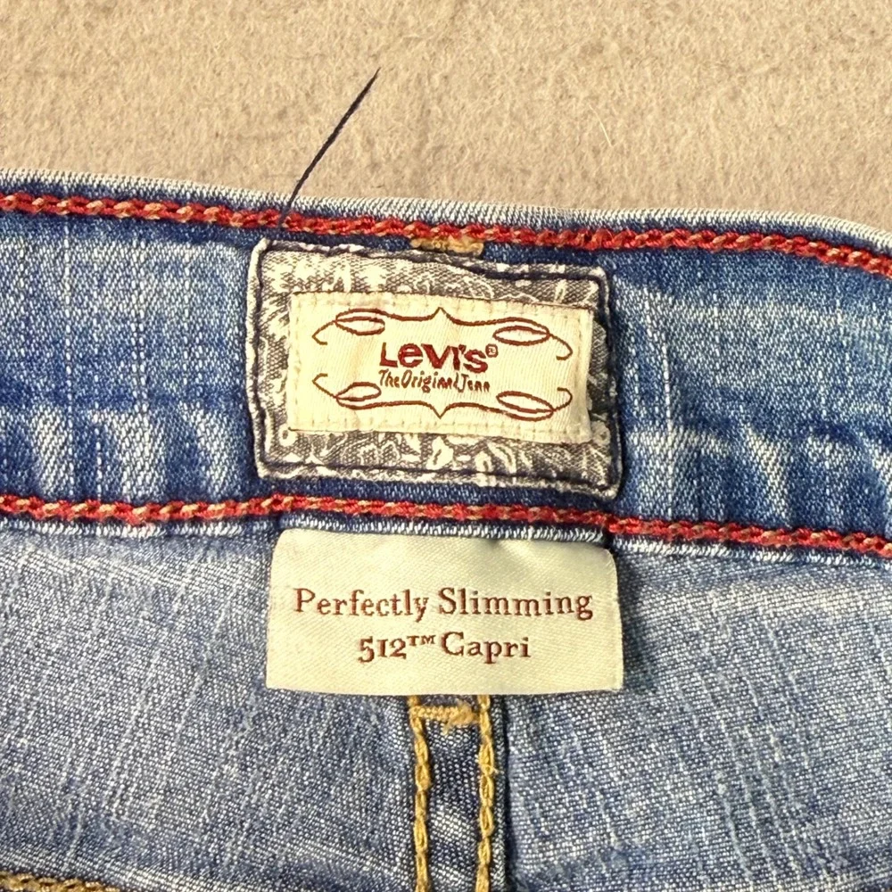 Levis 512 Perfectly Slimming Capri Jeans Men Light Wash Blue Denim Size 14 34x18